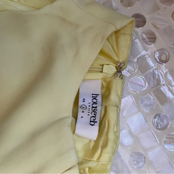 Elegant Yellow Halter Dress - Picture 6 of 10